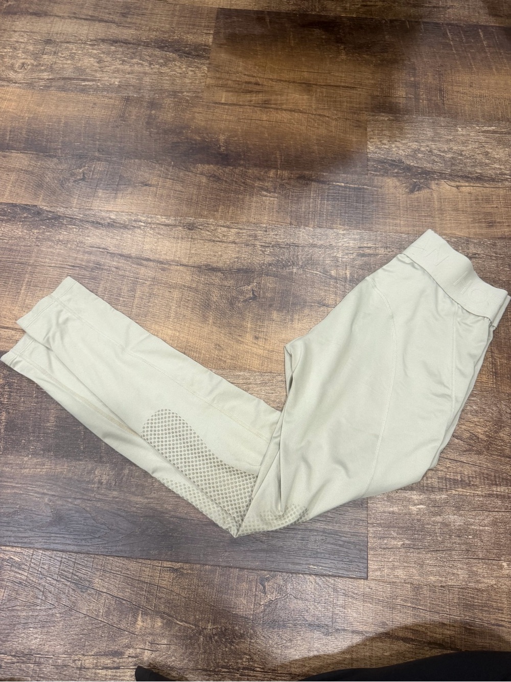 Women’s Slim Fit Riding Pants in Light Beige